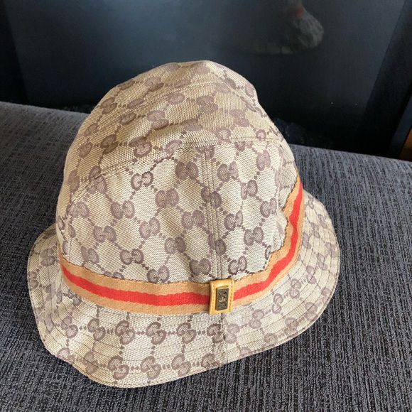 Bucket Hat Size Small. - Picture 2 of 10